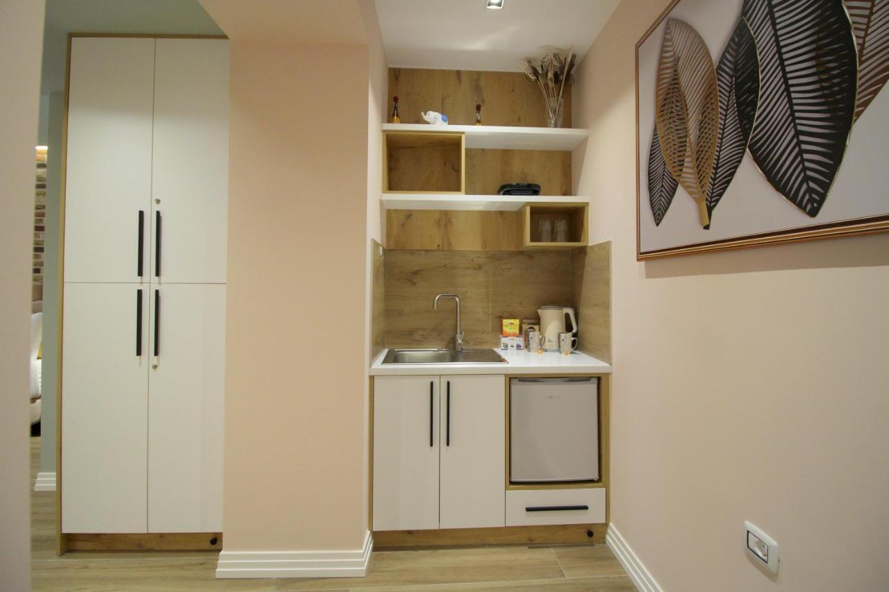 Ngjela Apartments ซารานเดอ ภายนอก รูปภาพ