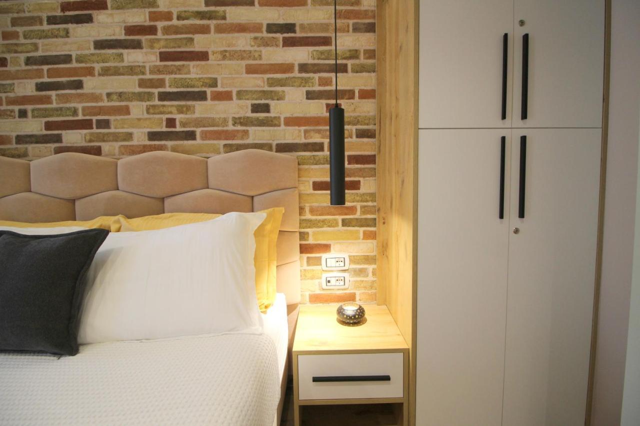 Ngjela Apartments ซารานเดอ ภายนอก รูปภาพ